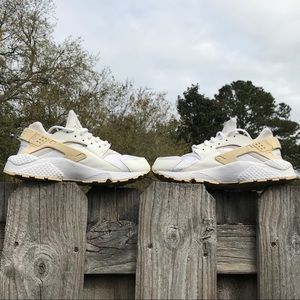 Nike WMNS Air Huarache Run - 634835 108